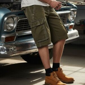 Revolve True Religion Men's Isaac Cargo Short Green sz 38